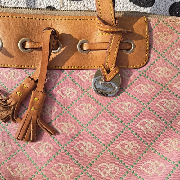 Dooney & Bourke Purse - Picture 3 of 11